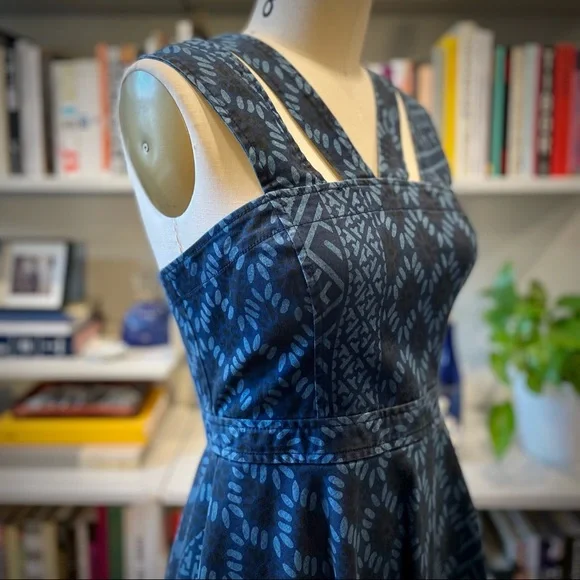 Anthro retro fit and flare dress with geometric print 🌺 denim party dress - Picture 4 of 4